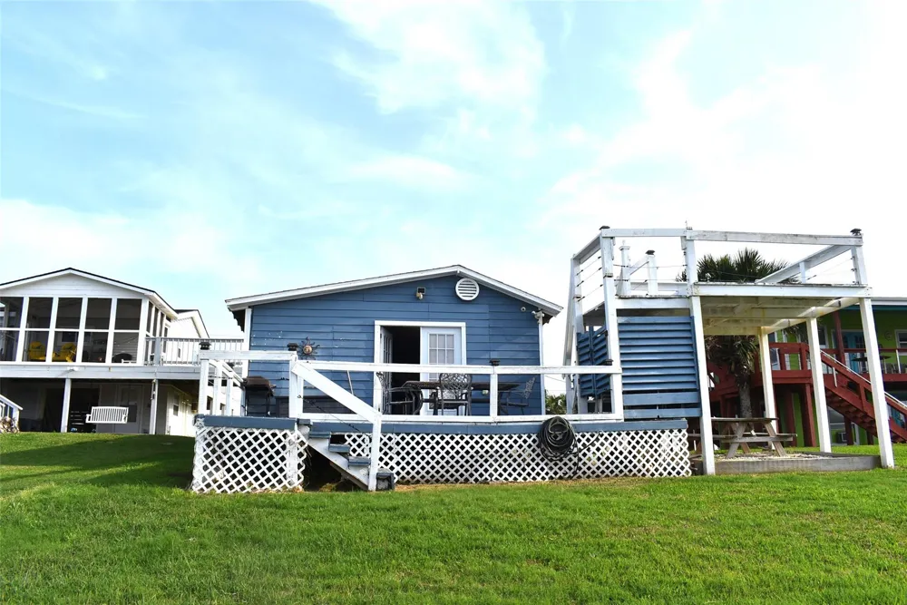 2121 County Road 230 Sargent, TX 77414