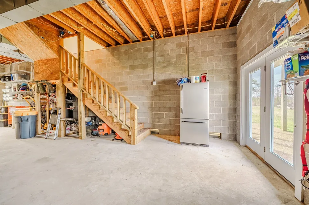1458 Scenic Ln Bath Springs, TN 38311