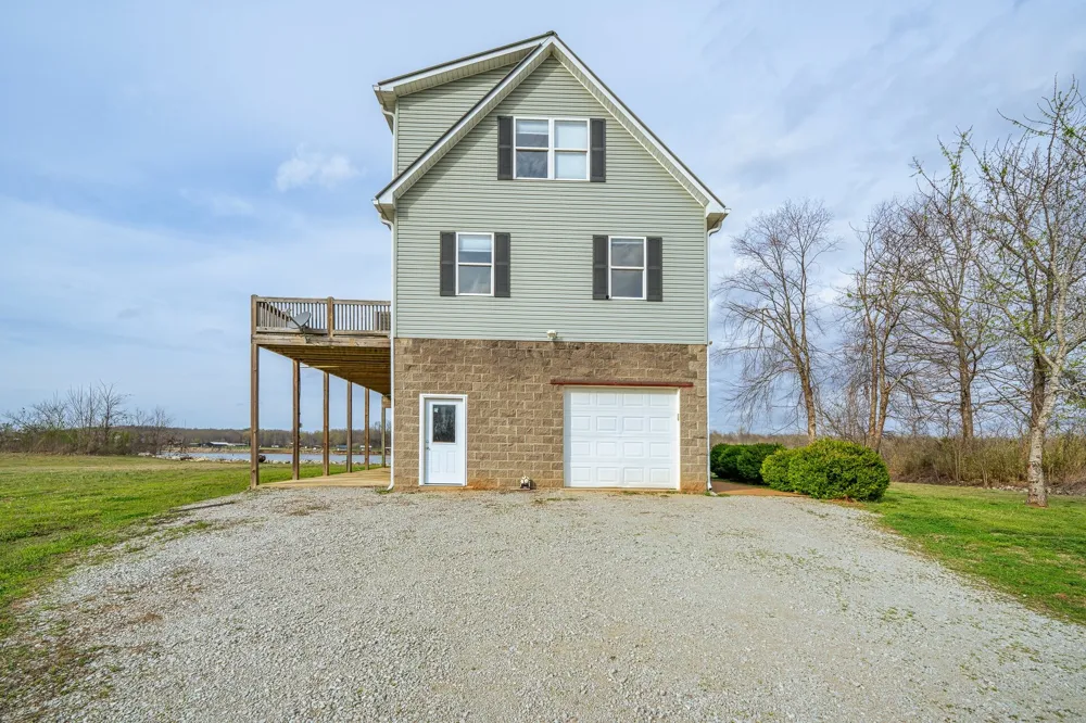 1458 Scenic Ln Bath Springs, TN 38311