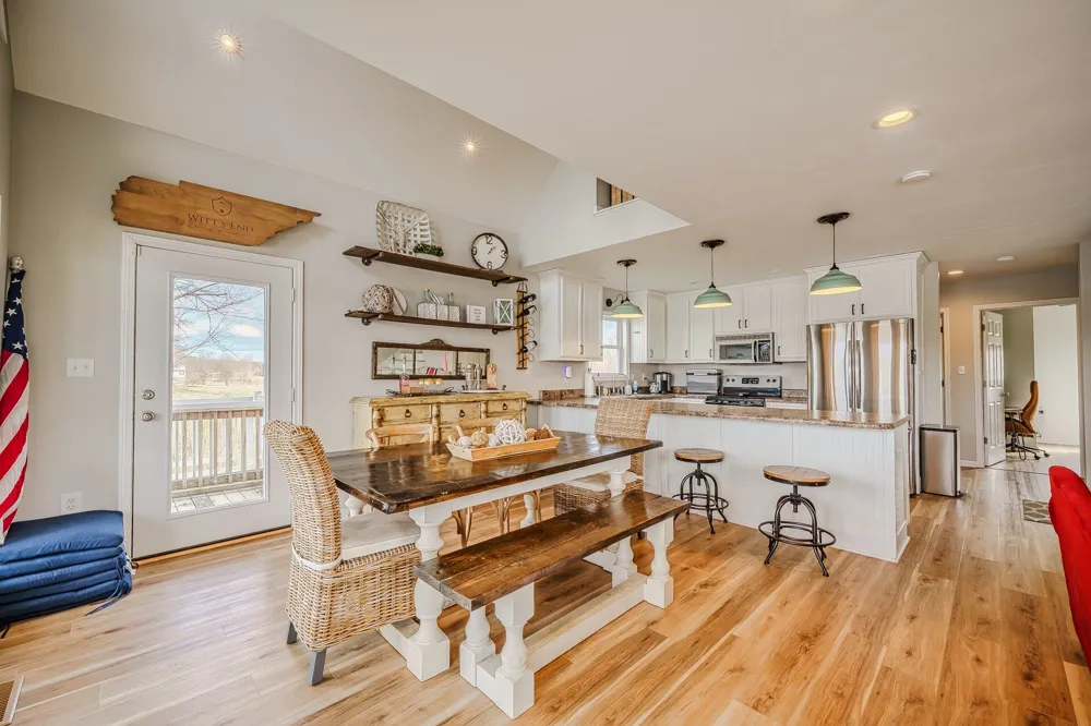 1458 Scenic Ln Bath Springs, TN 38311