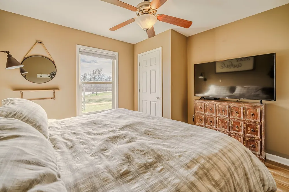 1458 Scenic Ln Bath Springs, TN 38311