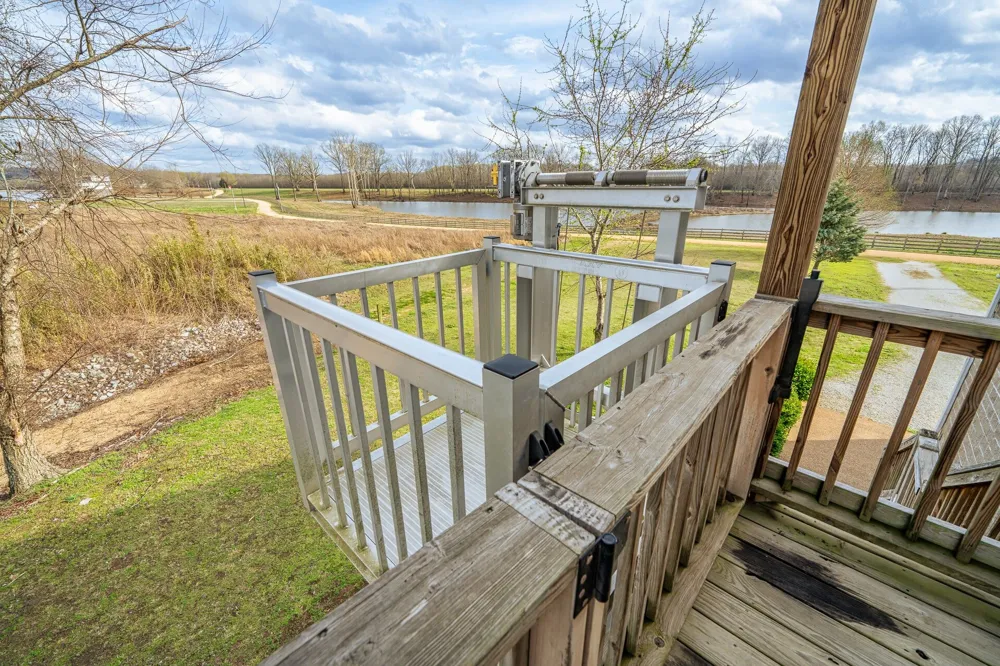 1458 Scenic Ln Bath Springs, TN 38311