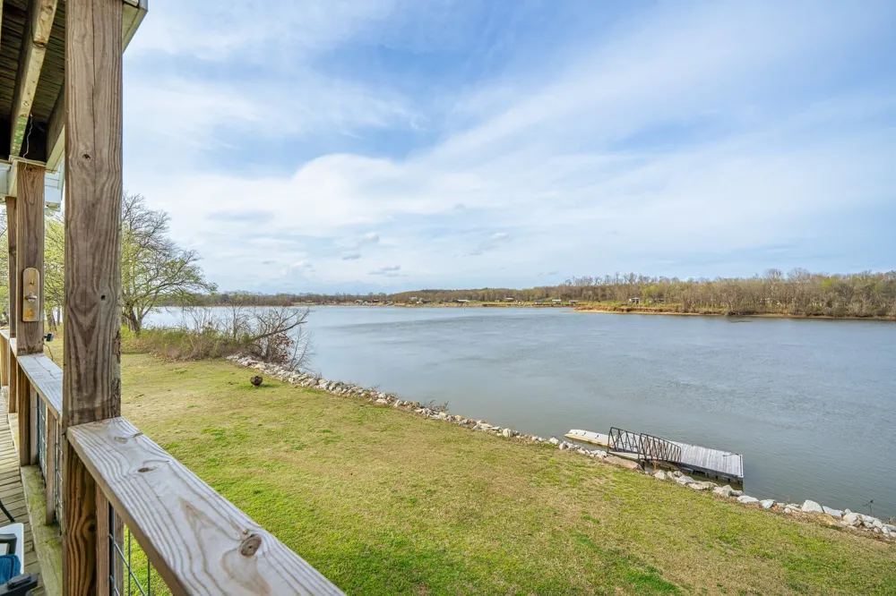 1458 Scenic Ln Bath Springs, TN 38311