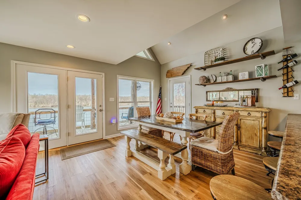 1458 Scenic Ln Bath Springs, TN 38311