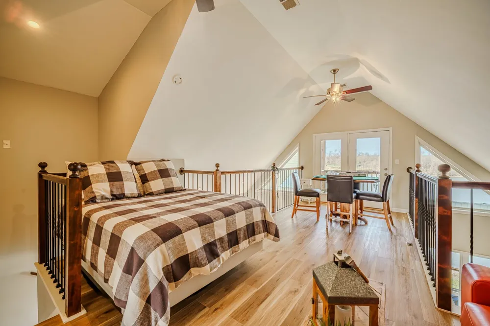 1458 Scenic Ln Bath Springs, TN 38311