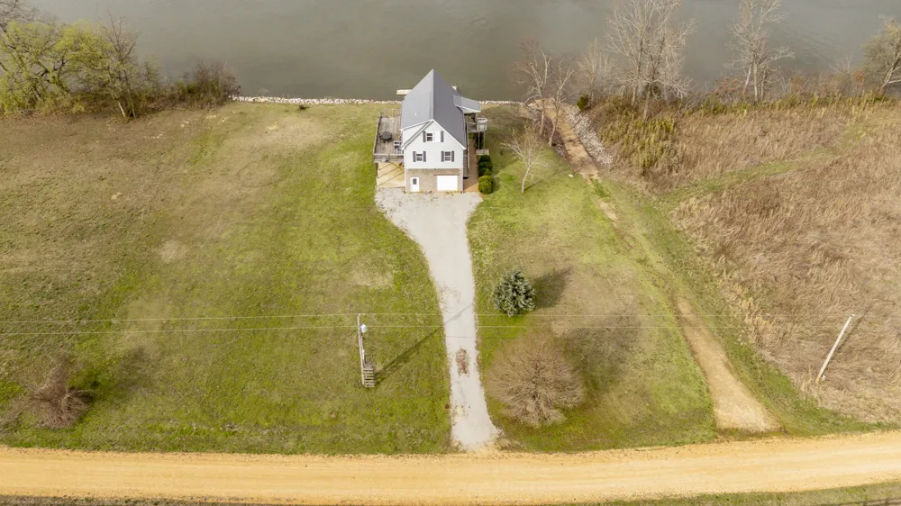 1458 Scenic Ln Bath Springs, TN 38311