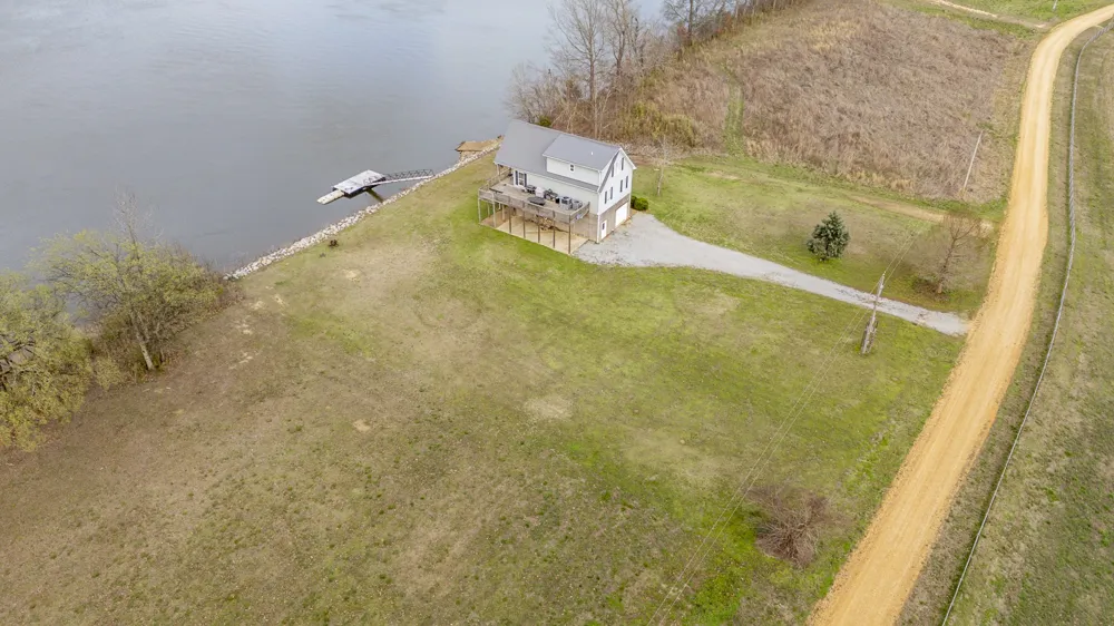 1458 Scenic Ln Bath Springs, TN 38311