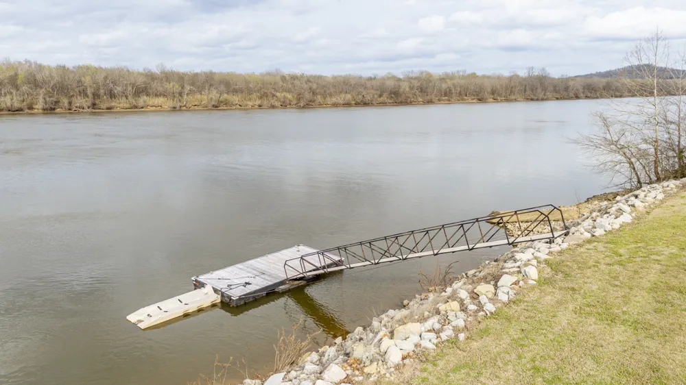 1458 Scenic Ln Bath Springs, TN 38311