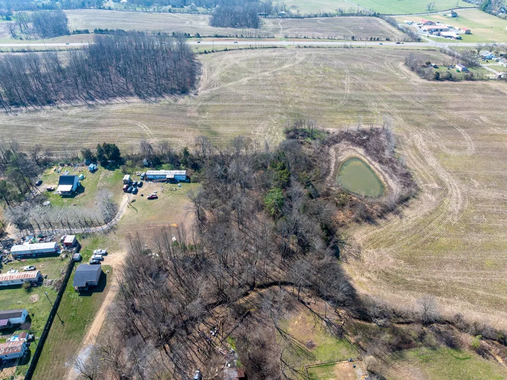 98 Andrea Ln Westmoreland, TN 37186
