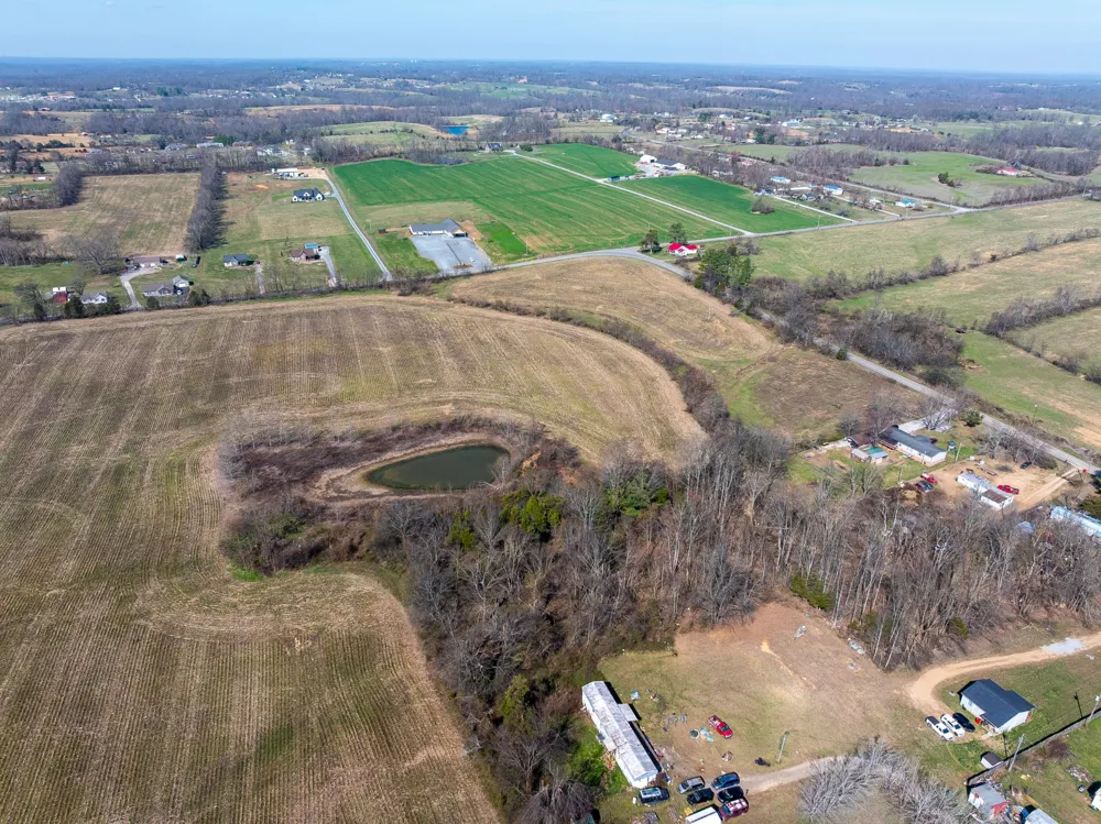 98 Andrea Ln Westmoreland, TN 37186