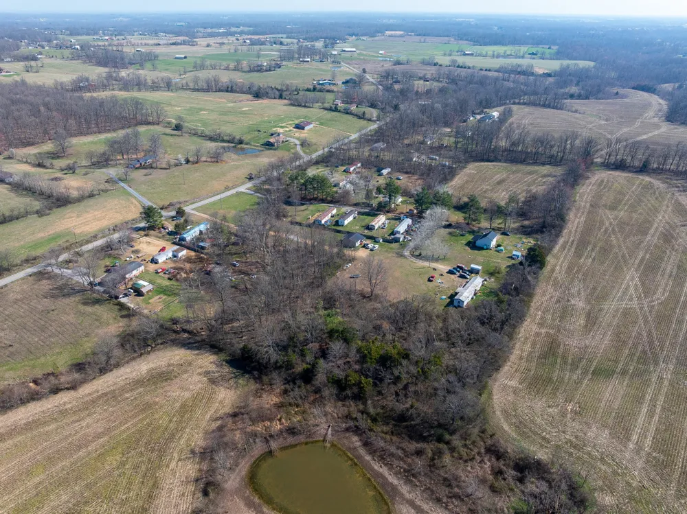 98 Andrea Ln Westmoreland, TN 37186
