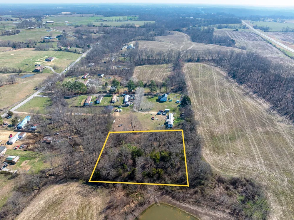98 Andrea Ln Westmoreland, TN 37186