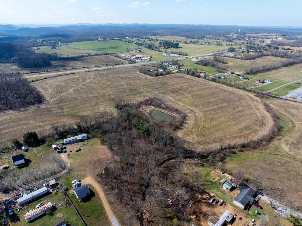 98 Andrea Ln Westmoreland, TN 37186