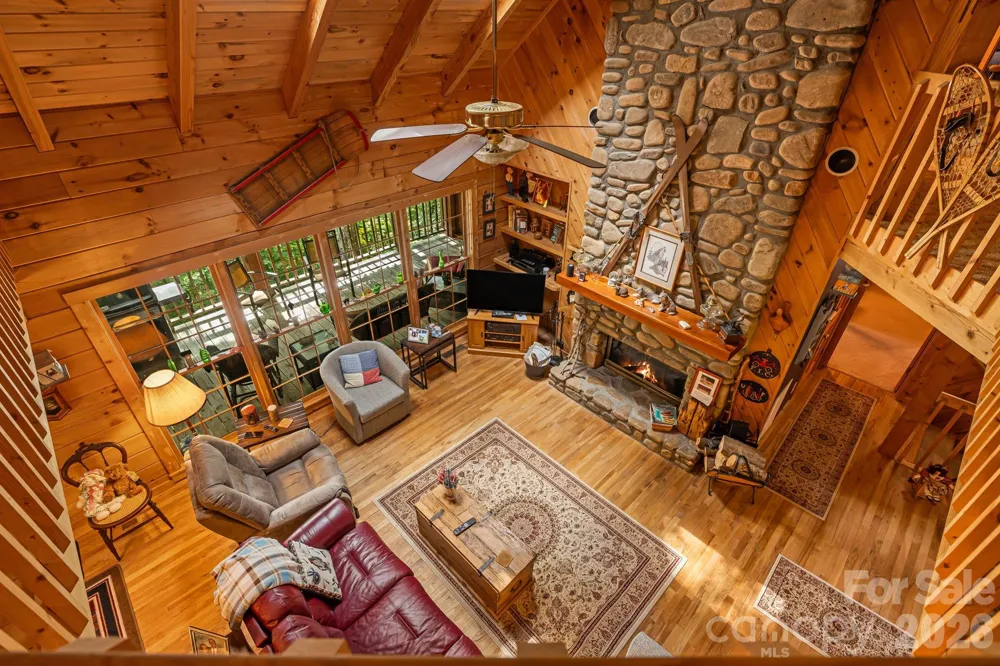 215 Goldenleaf Road Mars Hill, NC 28754
