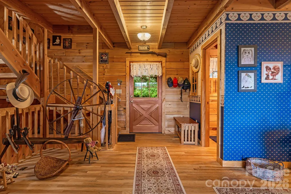 215 Goldenleaf Road Mars Hill, NC 28754