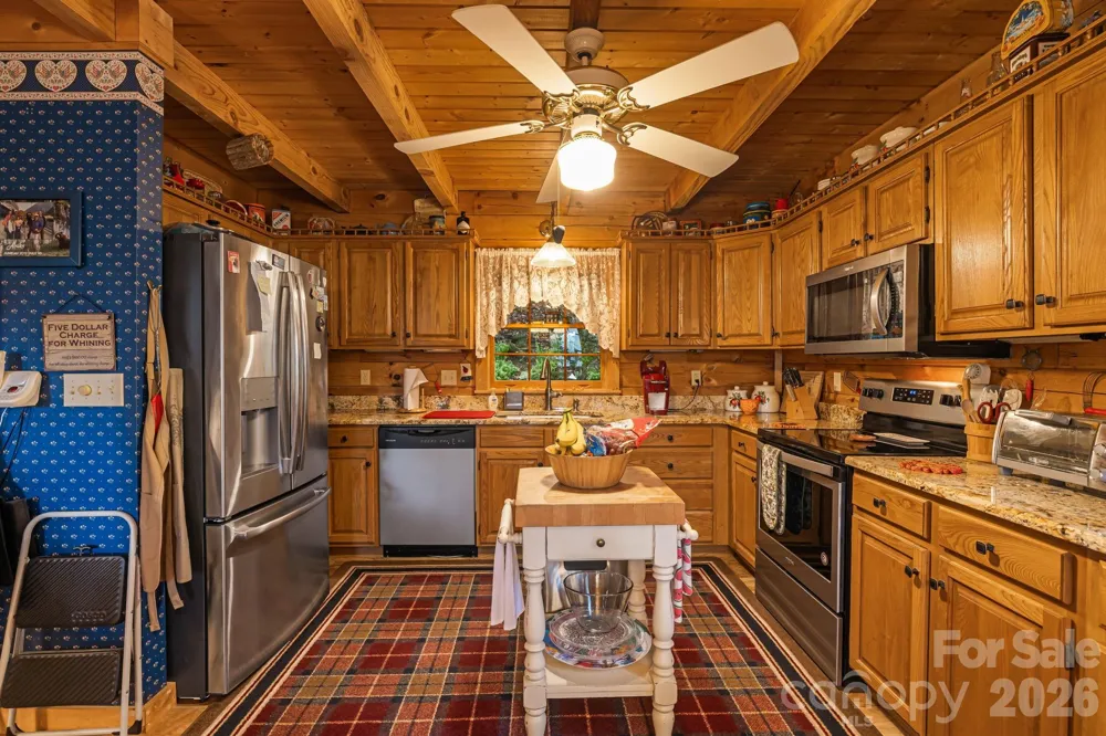 215 Goldenleaf Road Mars Hill, NC 28754