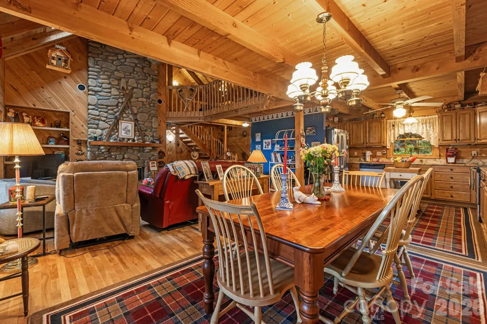 215 Goldenleaf Road Mars Hill, NC 28754