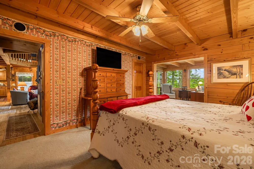 215 Goldenleaf Road Mars Hill, NC 28754