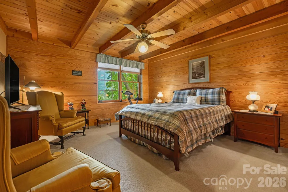 215 Goldenleaf Road Mars Hill, NC 28754