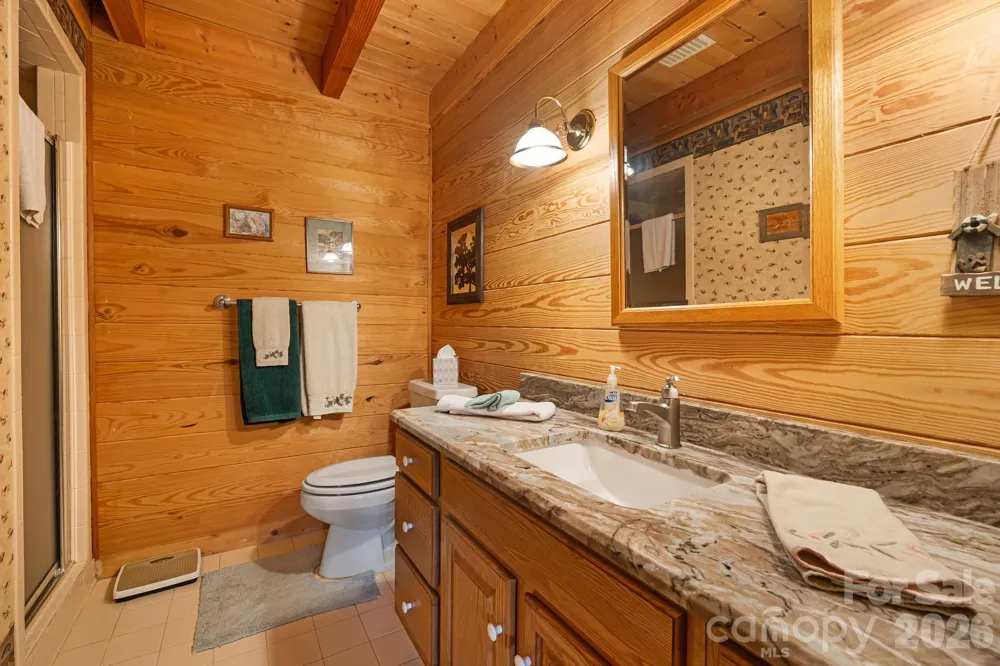 215 Goldenleaf Road Mars Hill, NC 28754