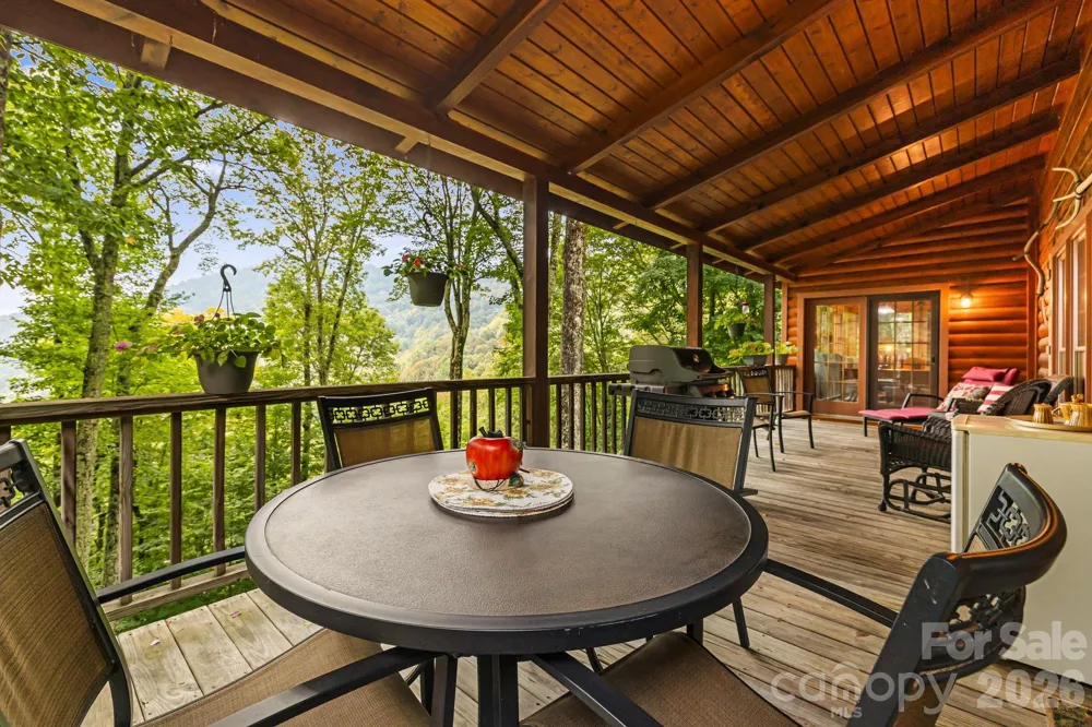 215 Goldenleaf Road Mars Hill, NC 28754