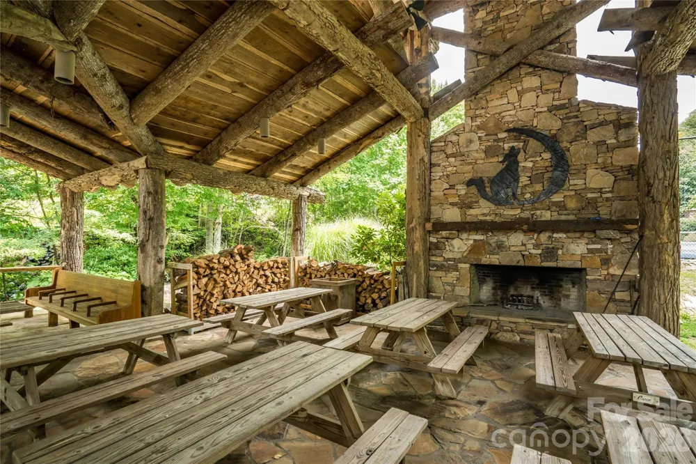 215 Goldenleaf Road Mars Hill, NC 28754