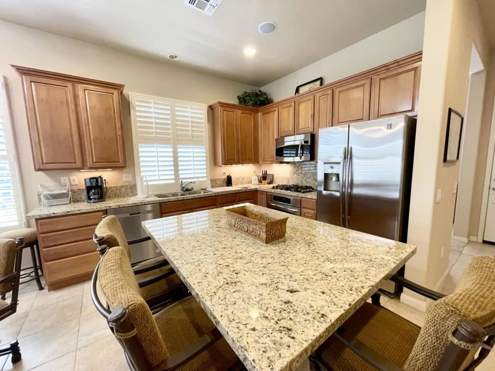 81677 Avenida Parito Indio, CA 92203