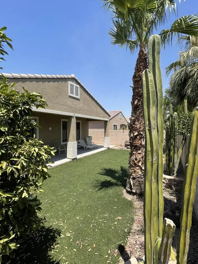 81677 Avenida Parito Indio, CA 92203