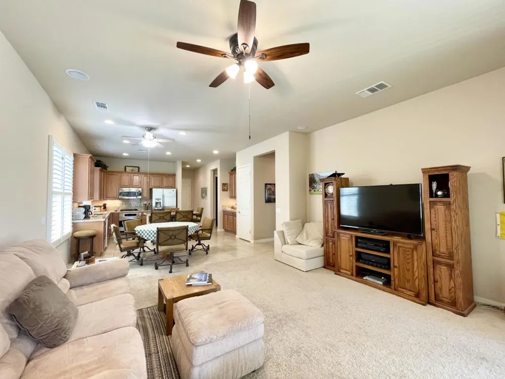 81677 Avenida Parito Indio, CA 92203