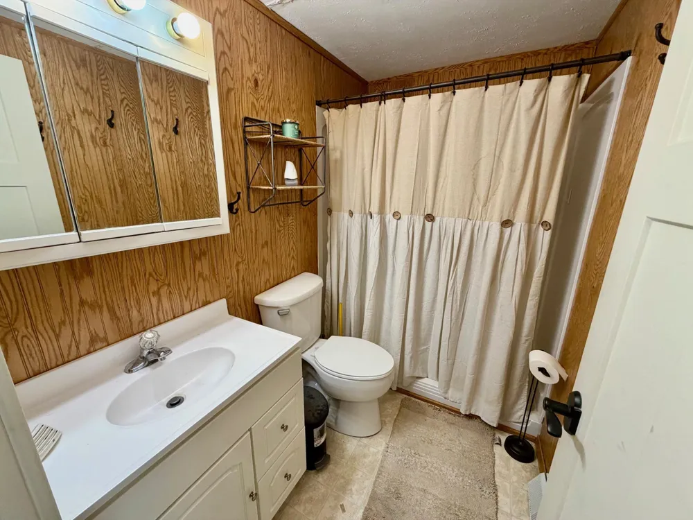 809 11th Avenue SE Roseau, MN 56751