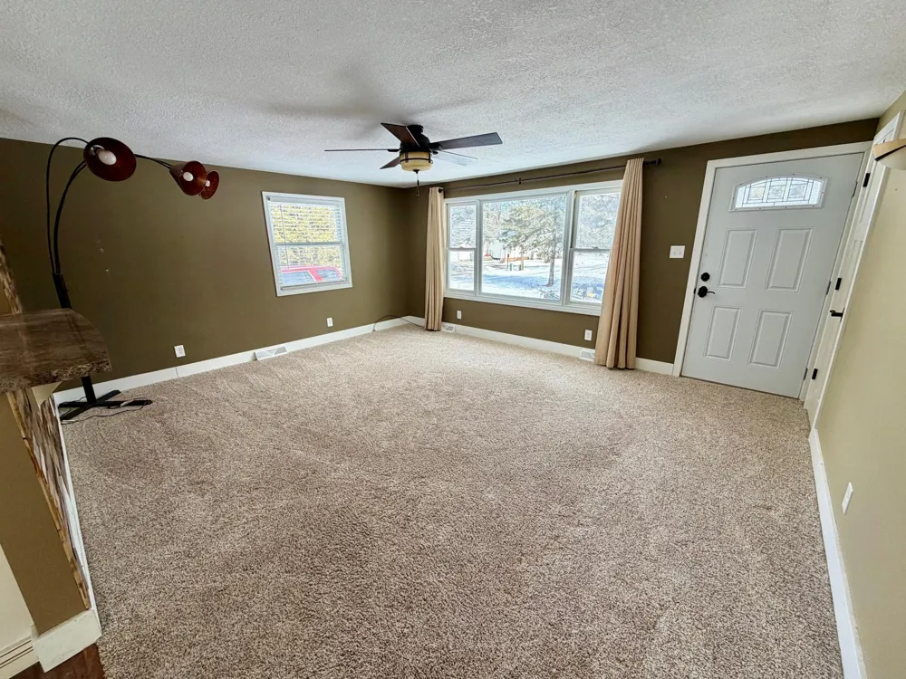 809 11th Avenue SE Roseau, MN 56751