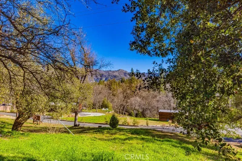 32827 Road 222 North Fork, CA 93643