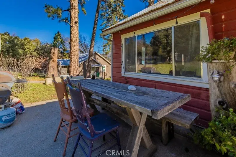 32827 Road 222 North Fork, CA 93643