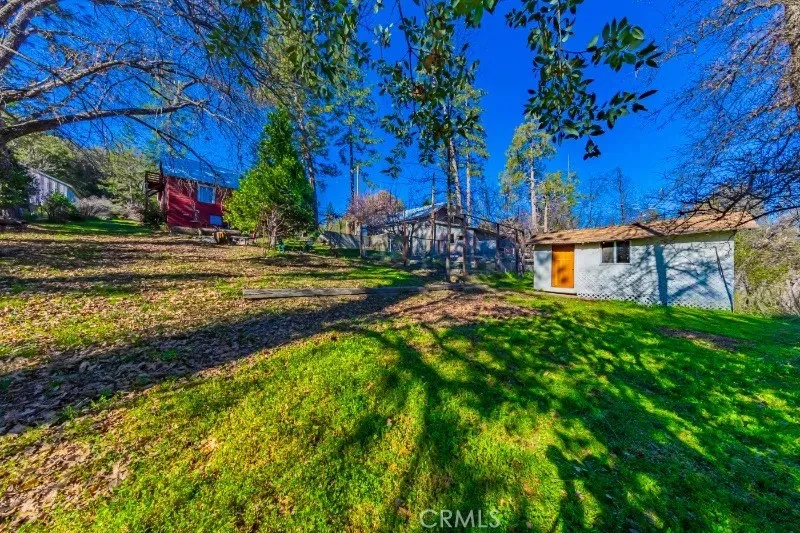 32827 Road 222 North Fork, CA 93643