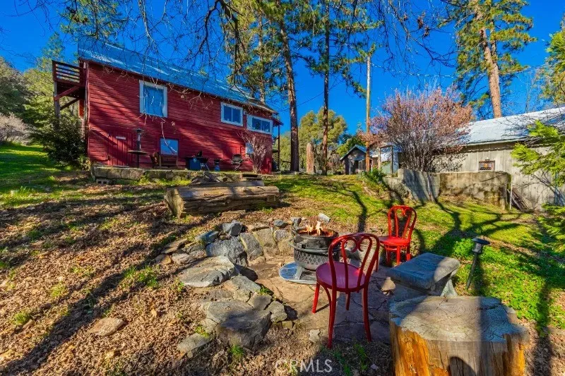 32827 Road 222 North Fork, CA 93643