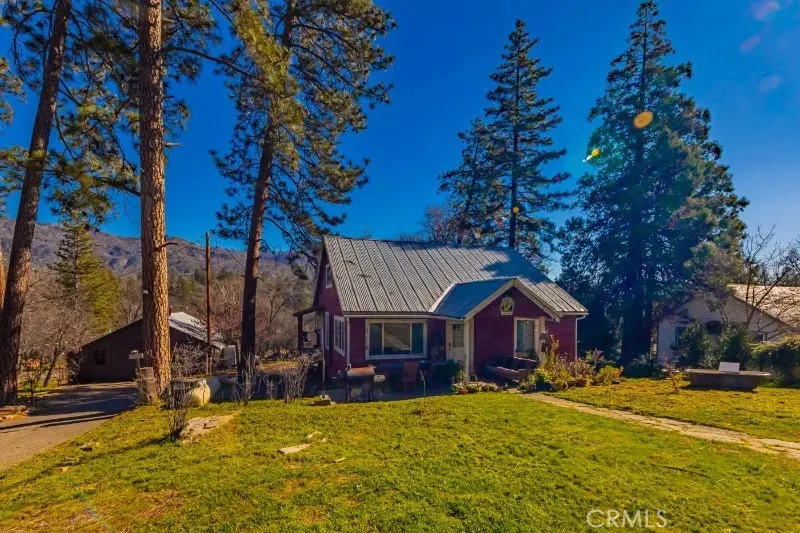 32827 Road 222 North Fork, CA 93643