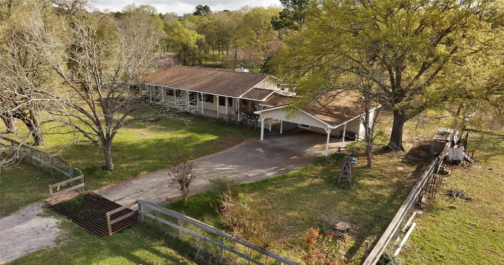 20136 Moriarty Road Richards, TX 77873