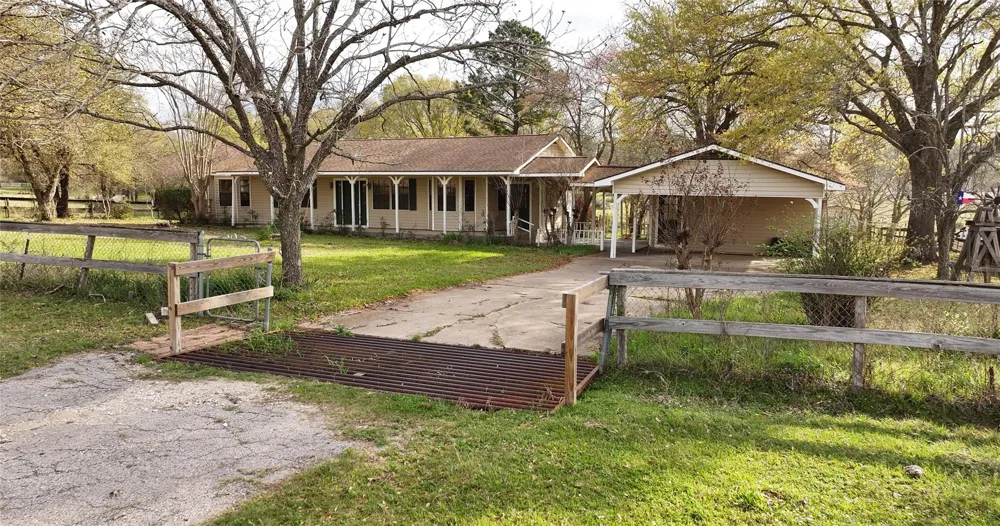 20136 Moriarty Road Richards, TX 77873
