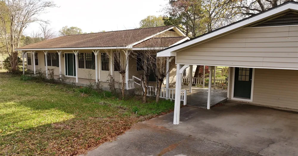 20136 Moriarty Road Richards, TX 77873