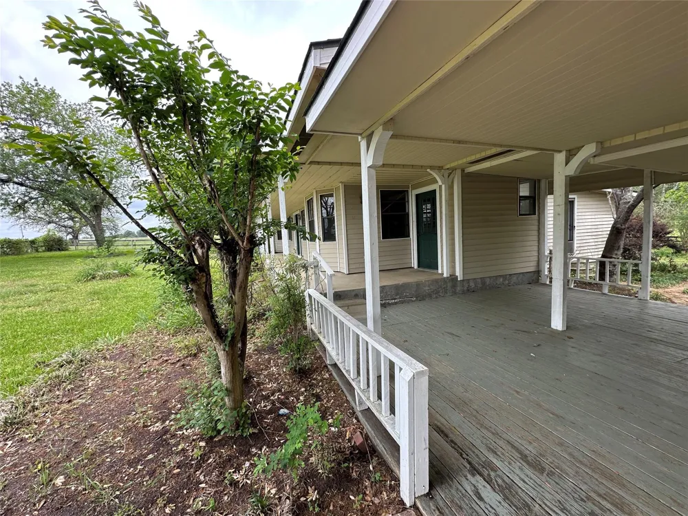 20136 Moriarty Road Richards, TX 77873