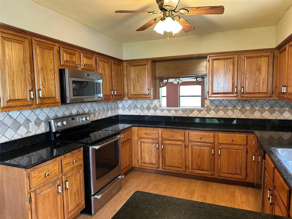 20136 Moriarty Road Richards, TX 77873