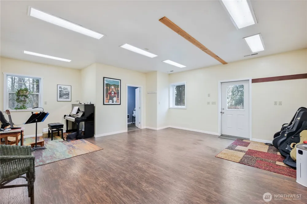 180 Trinity Drive Castle Rock, WA 98611