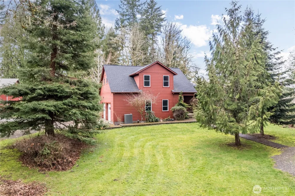 180 Trinity Drive Castle Rock, WA 98611
