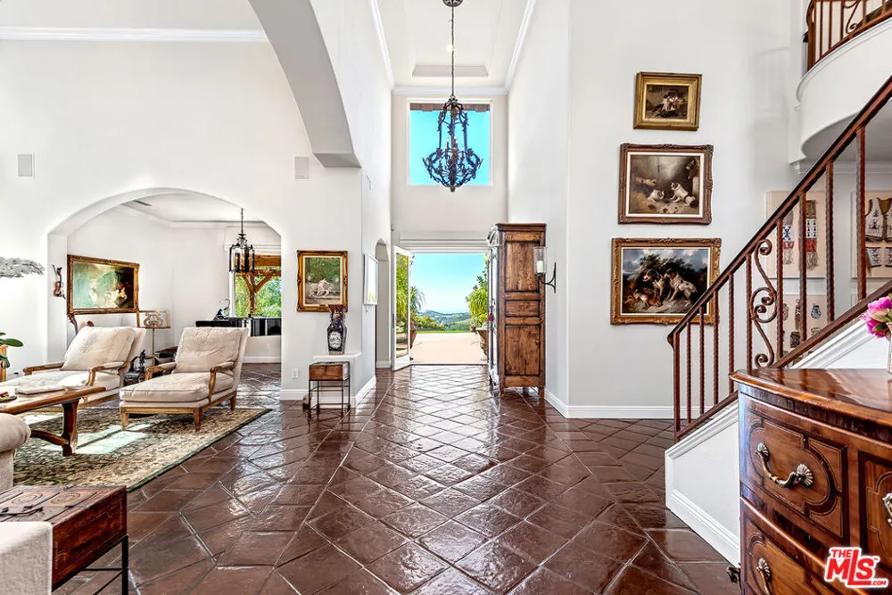 8018 Balcom Canyon Road Somis, CA 93066