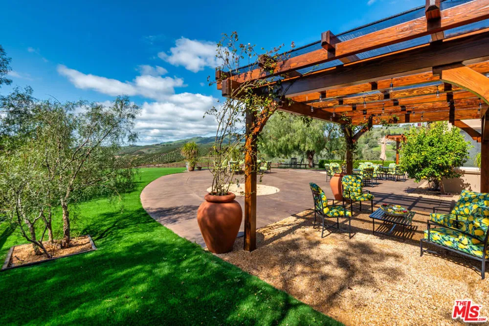 8018 Balcom Canyon Road Somis, CA 93066