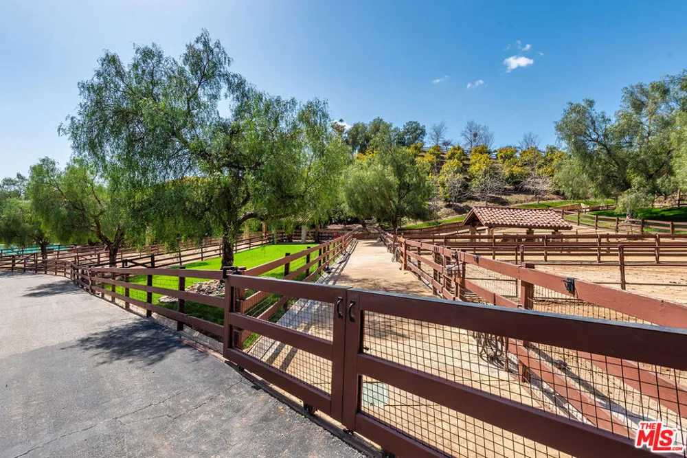 8018 Balcom Canyon Road Somis, CA 93066