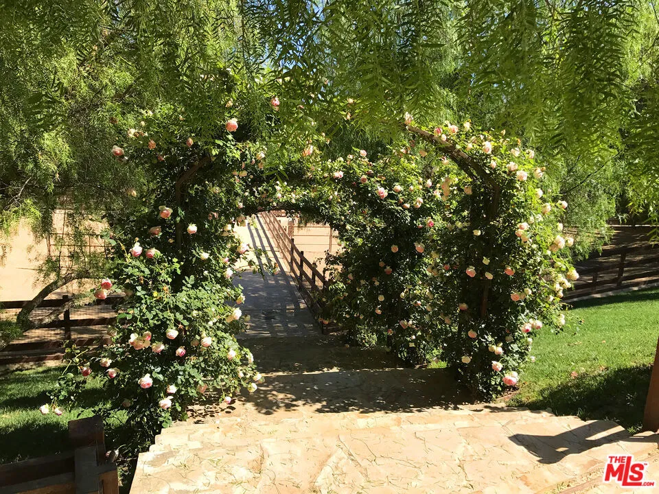 8018 Balcom Canyon Road Somis, CA 93066