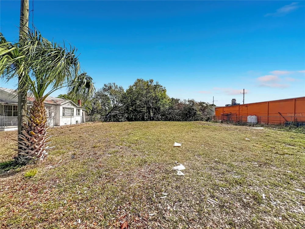 2471 GREENWAY STREET Sanford, FL 32771