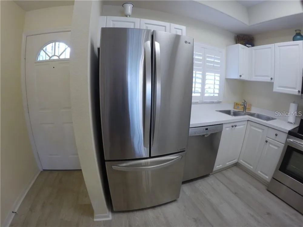 4270 CASTLEBRIDGE LANE #1714B1 Sarasota, FL 34238