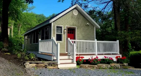 11 Curry Road